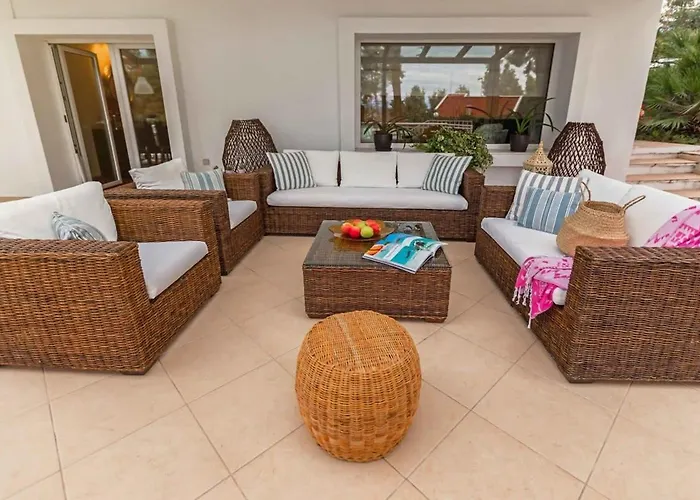 Danai's Secluded Paradise - Azure Coastal Dreams Вилла