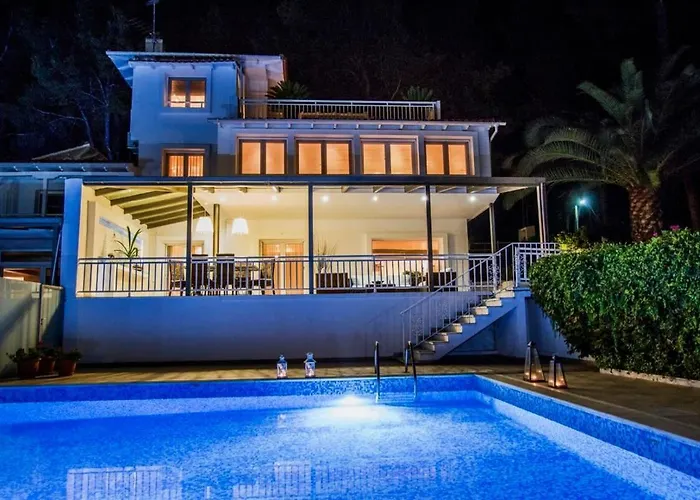 Danai's Secluded Paradise - Azure Coastal Dreams Sani (Chalkidiki)